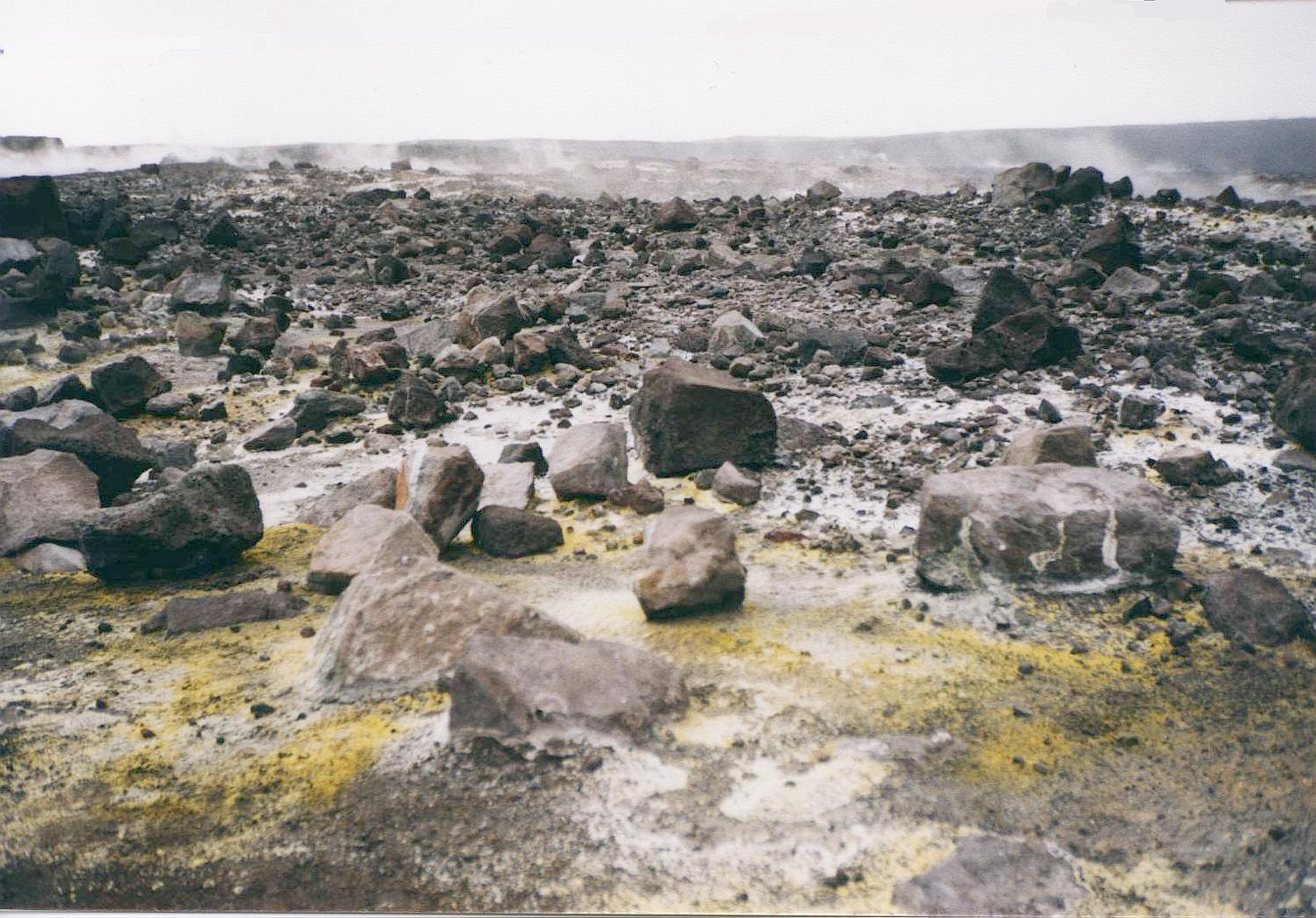 'Schwefelspuren am Halemaumau';return true